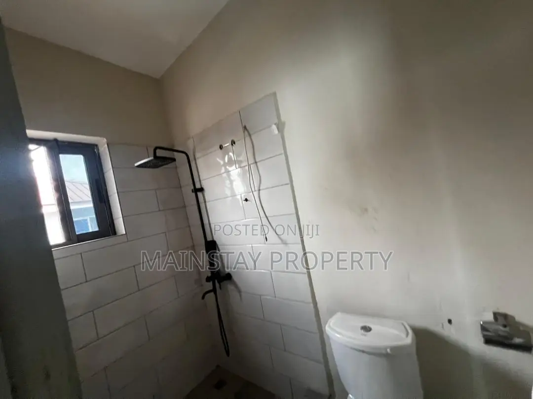 3bdrm Duplex in Mainstay Estates, Tseaddo for rent