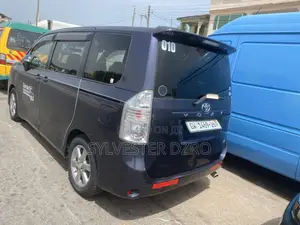 Toyota Voxy 2013 Black