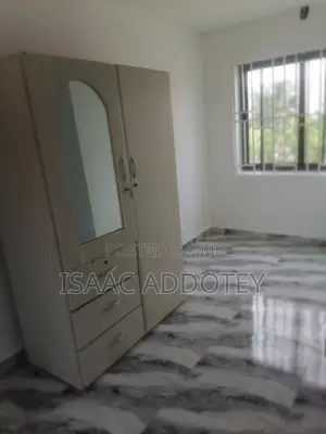 2bdrm Bungalow in Baatsona Total for rent