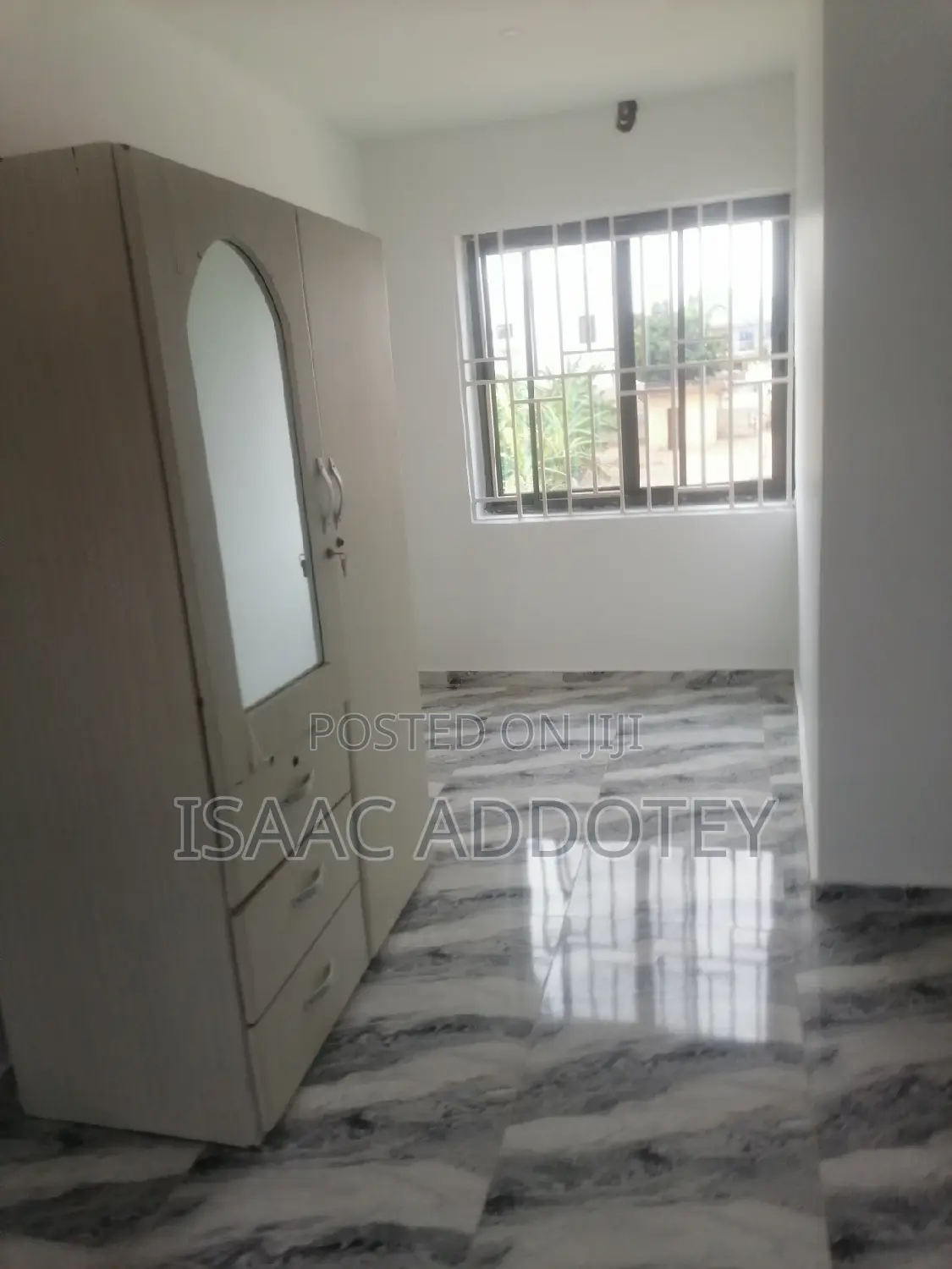 2bdrm Bungalow in Baatsona Total for rent