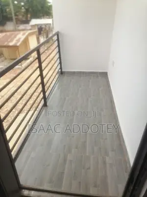 2bdrm Bungalow in Baatsona Total for rent
