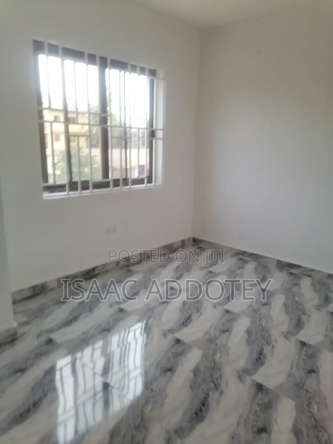 2bdrm Bungalow in Baatsona Total for rent