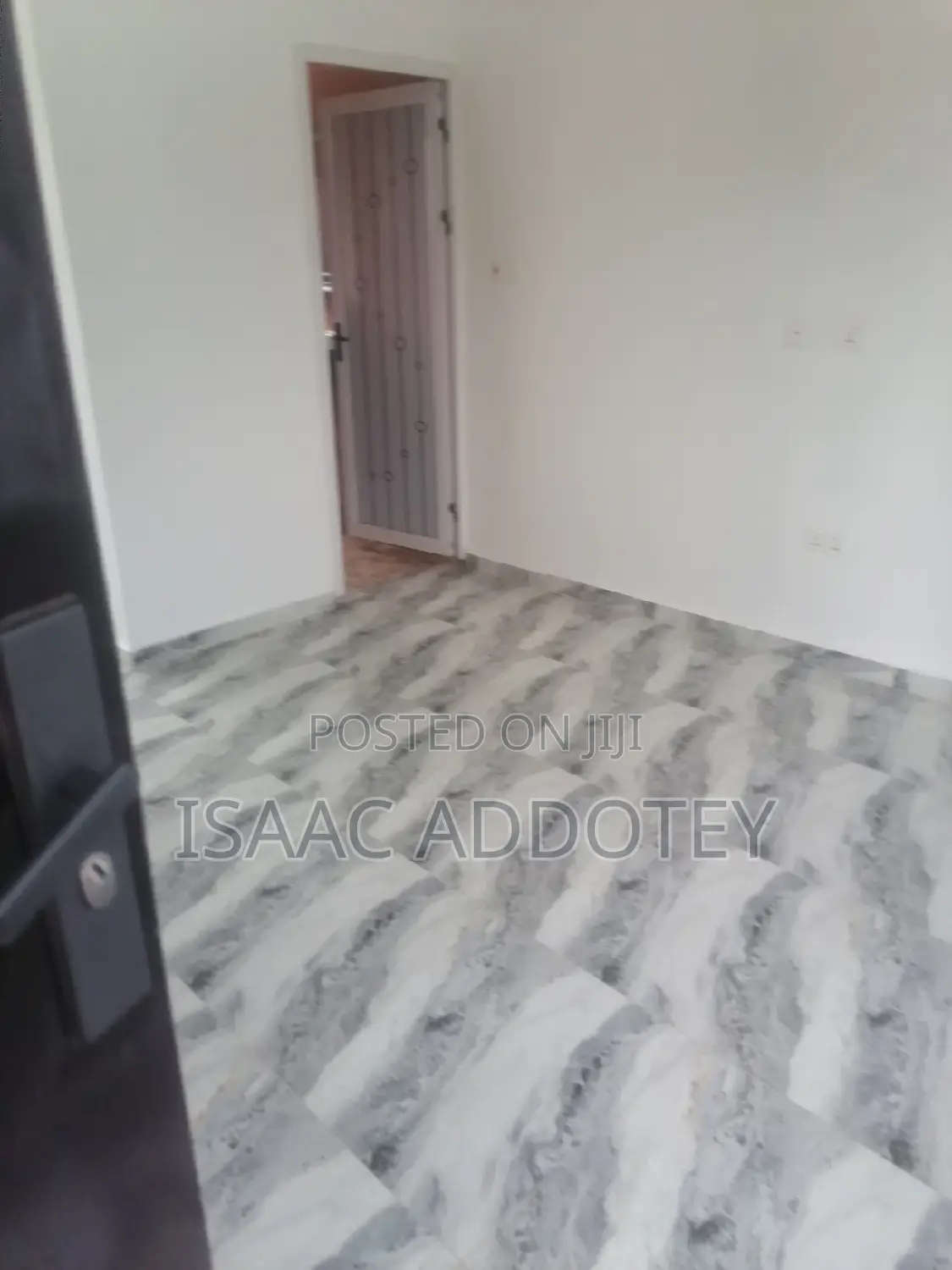 2bdrm Bungalow in Baatsona Total for rent