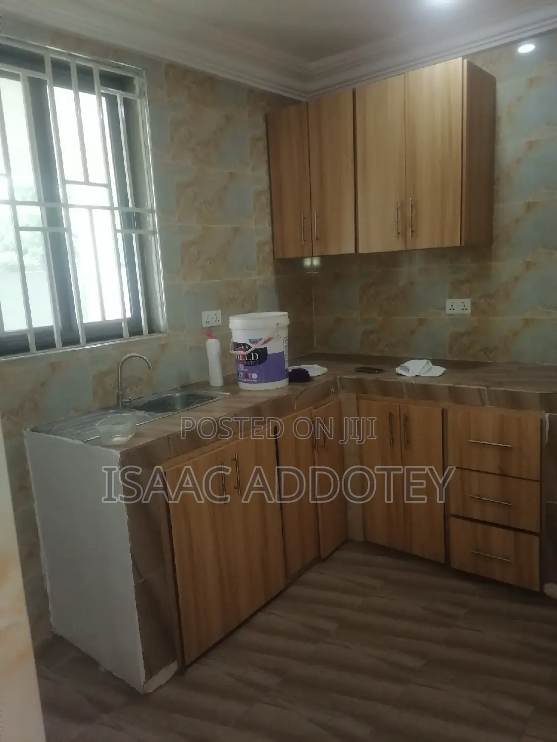 2bdrm Bungalow in Baatsona Total for rent