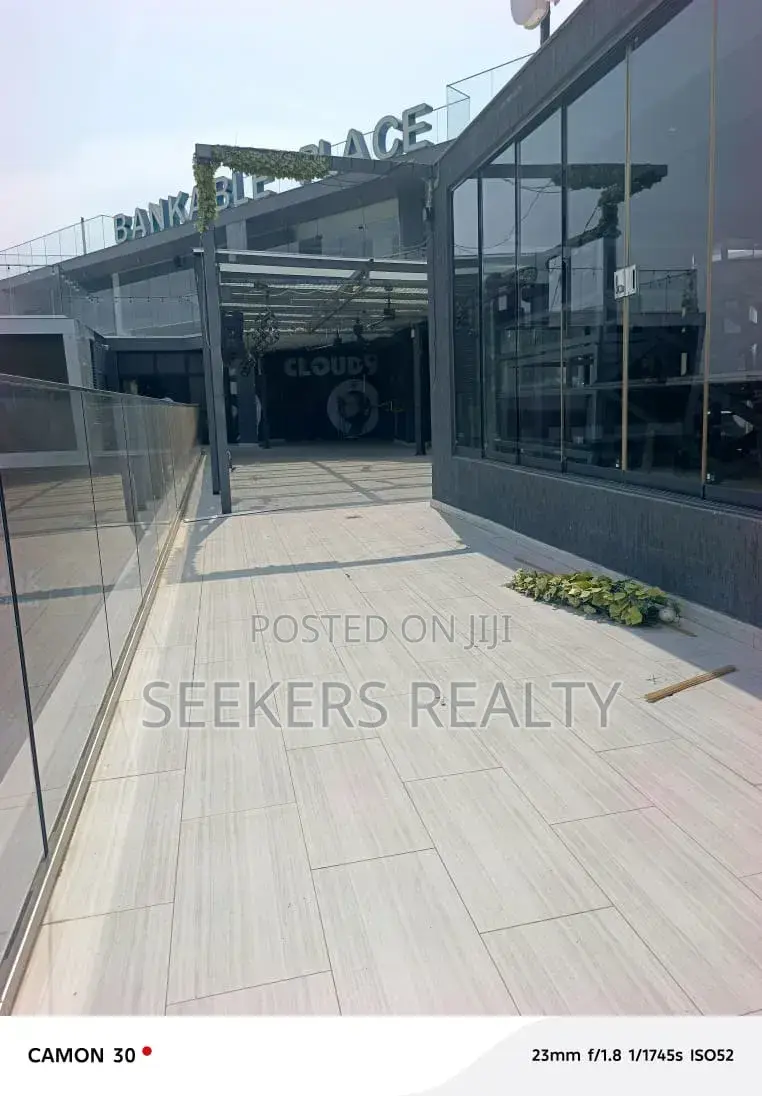  Rooftop Restaurant Space for Rent – Osu Oxford Street
