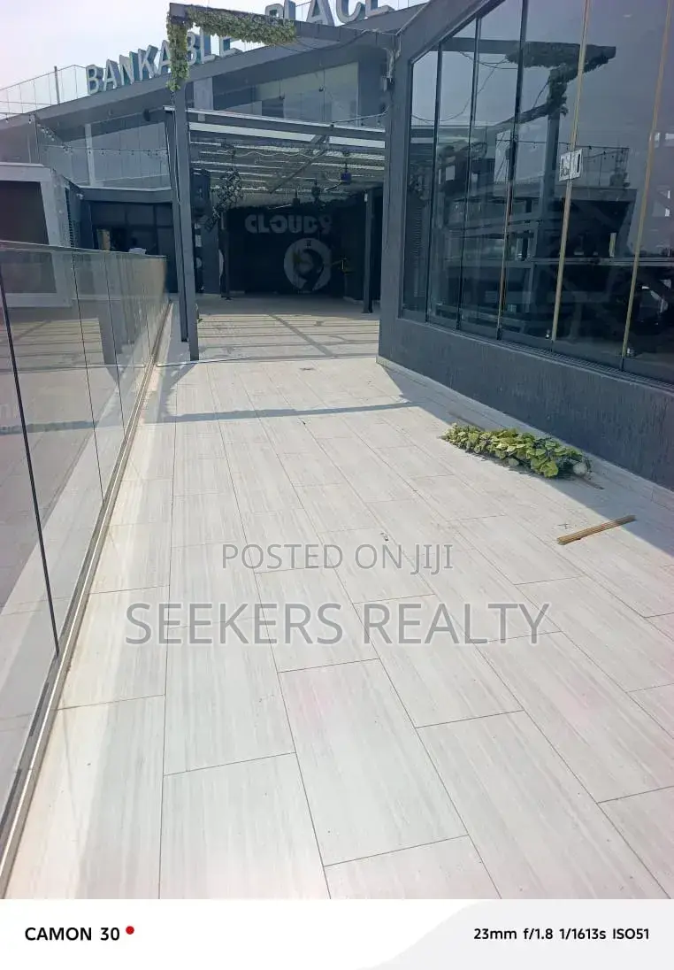  Rooftop Restaurant Space for Rent – Osu Oxford Street