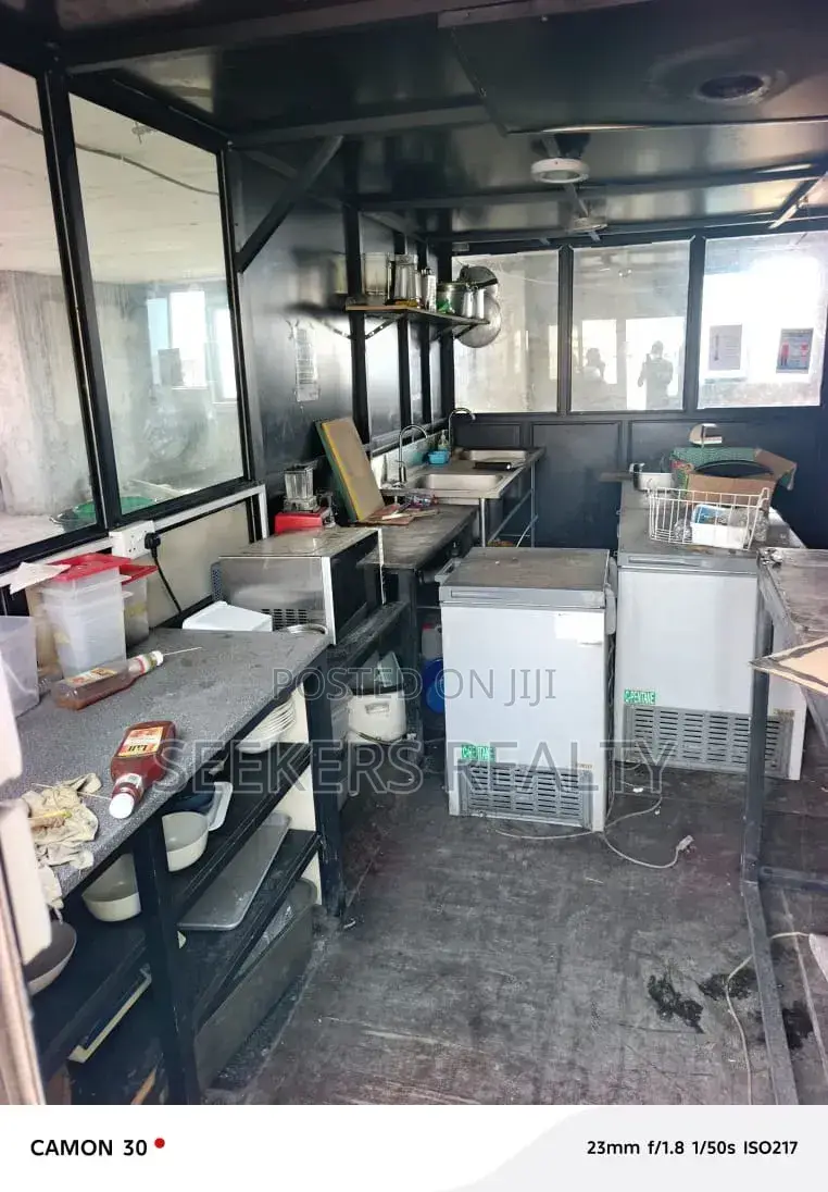  Rooftop Restaurant Space for Rent – Osu Oxford Street