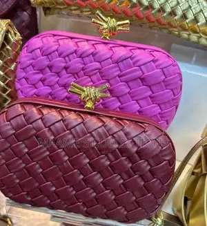 Bottega Veneta Knot Minaudière Ladies Clutch Bag ( Comes With a Box)
