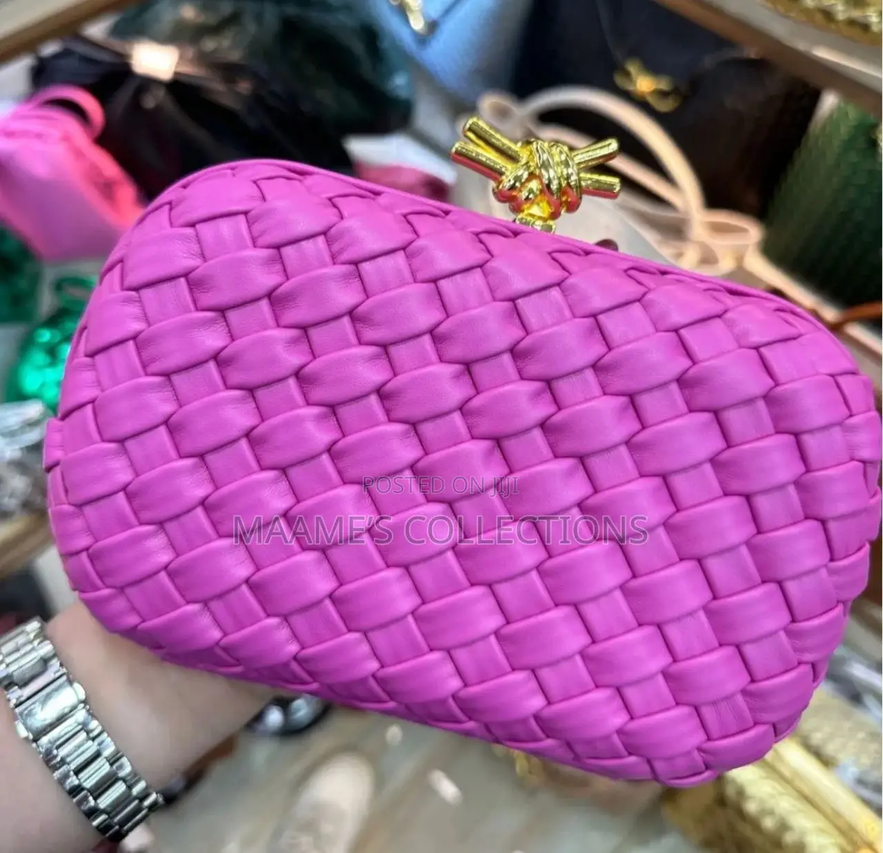 Bottega Veneta Knot Minaudière Ladies Clutch Bag ( Comes With a Box)
