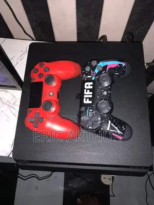 Playstation 4 Slim