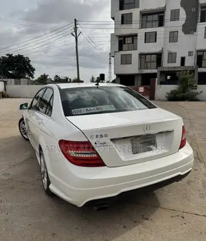 Mercedes-Benz C250 2014 White