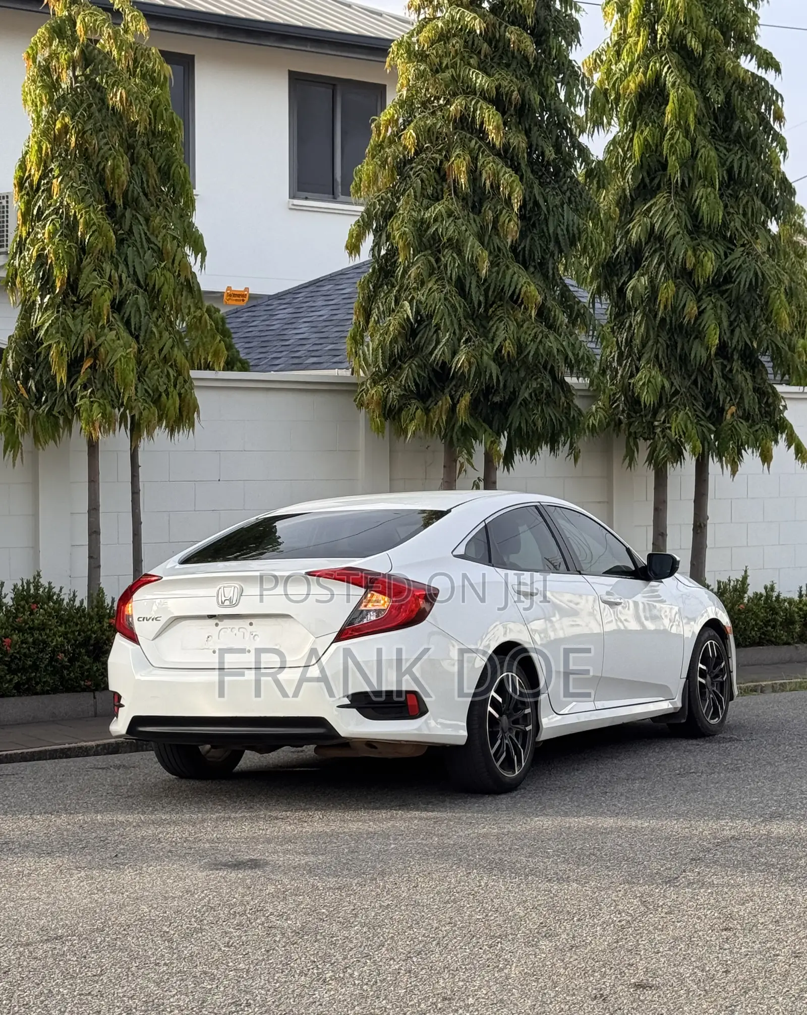Honda Civic LX 4dr Sedan (2.0L 4cyl) 2016 White