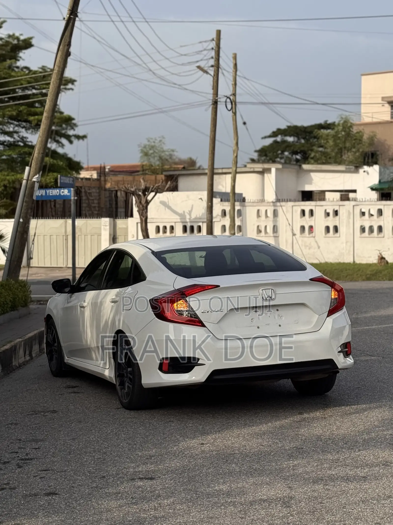 Honda Civic LX 4dr Sedan (2.0L 4cyl) 2016 White