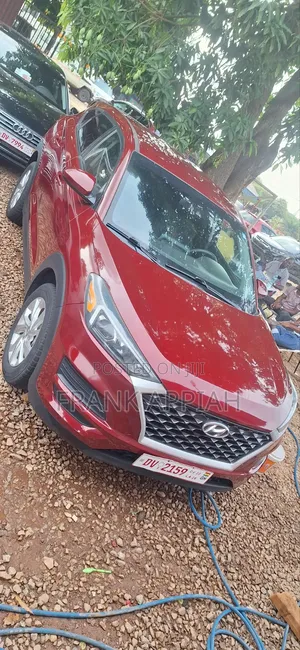 Hyundai Tucson SE AWD 2019 Red