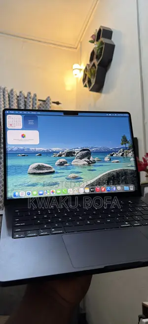 New Apple MacBook Pro 2025 M5 14-inch 16GB Apple M5 Pro SSD 512GB