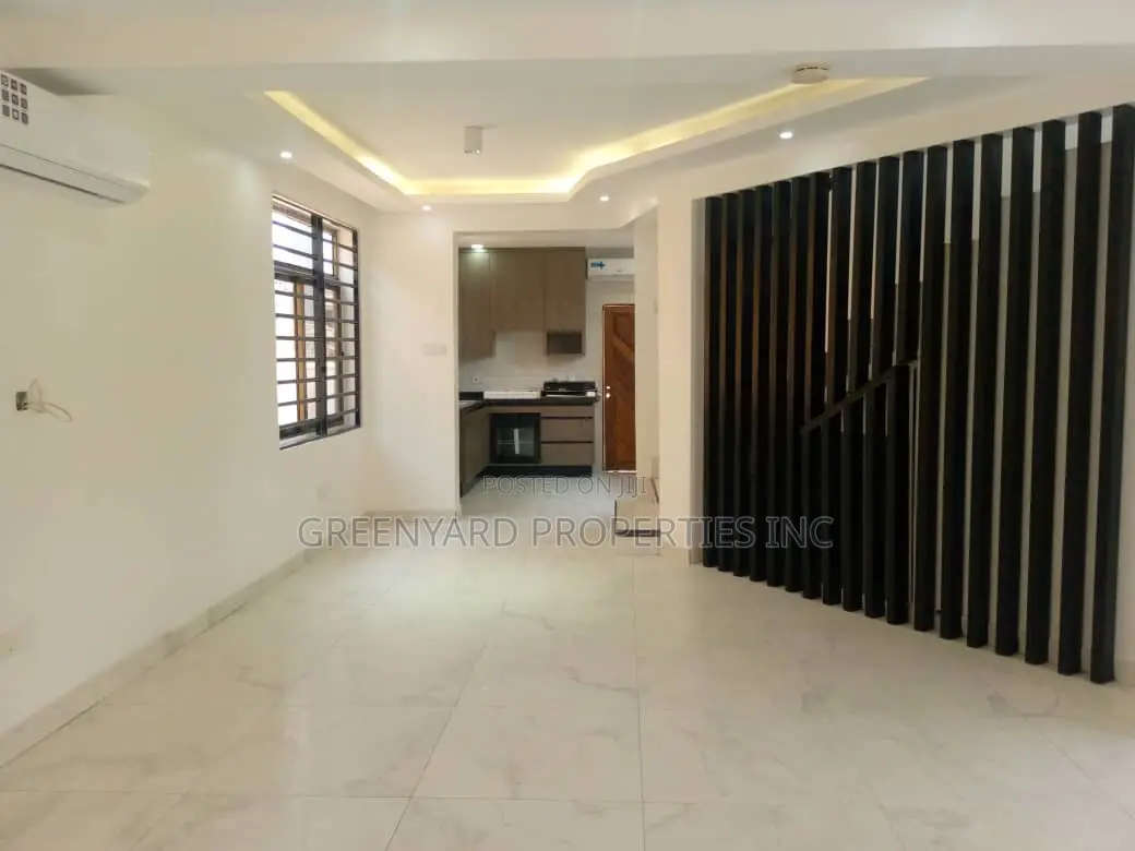 2bdrm Townhouse / Terrace in Cantonments for rent