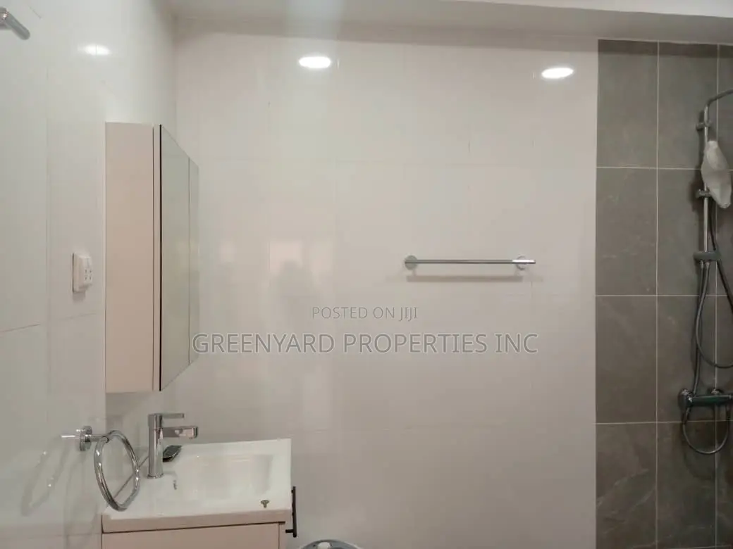 2bdrm Townhouse / Terrace in Cantonments for rent