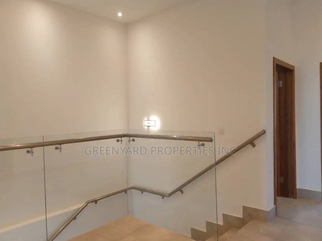 3bdrm Townhouse / Terrace in Airport for rent