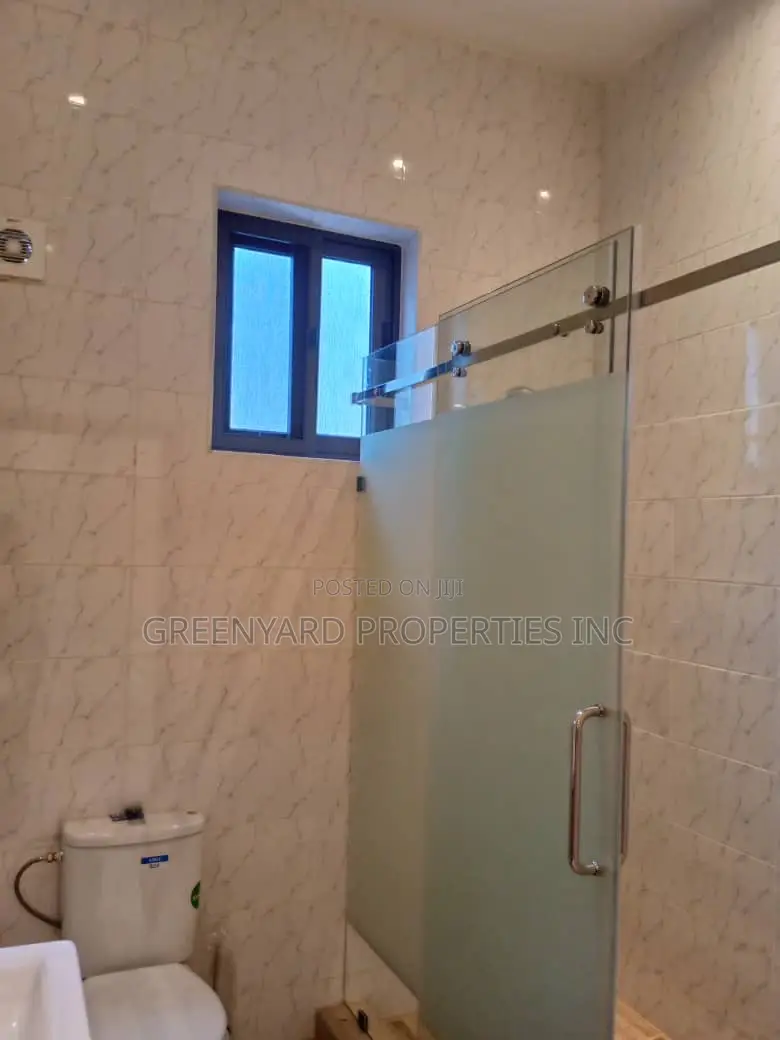 3bdrm Townhouse / Terrace in Airport for rent