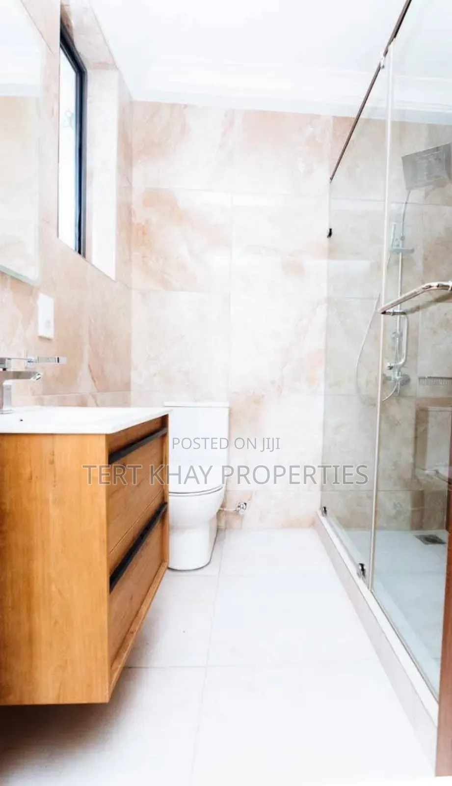 5bdrm House in East Legon for sale