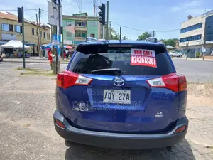 Toyota RAV4 LE AWD (2.5L 4cyl 6A) 2016 Blue