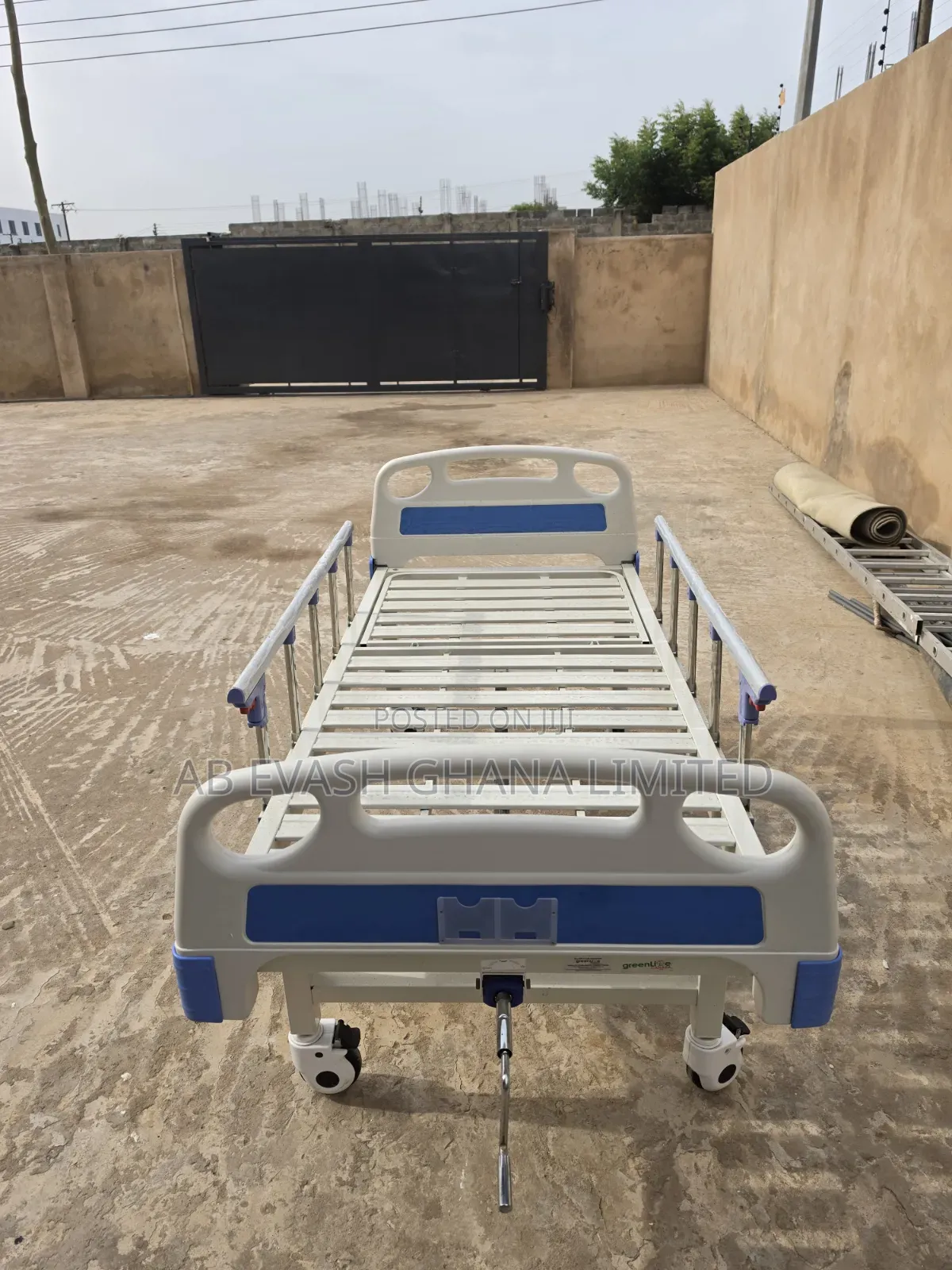 Crank Hospital Bed With Mattress