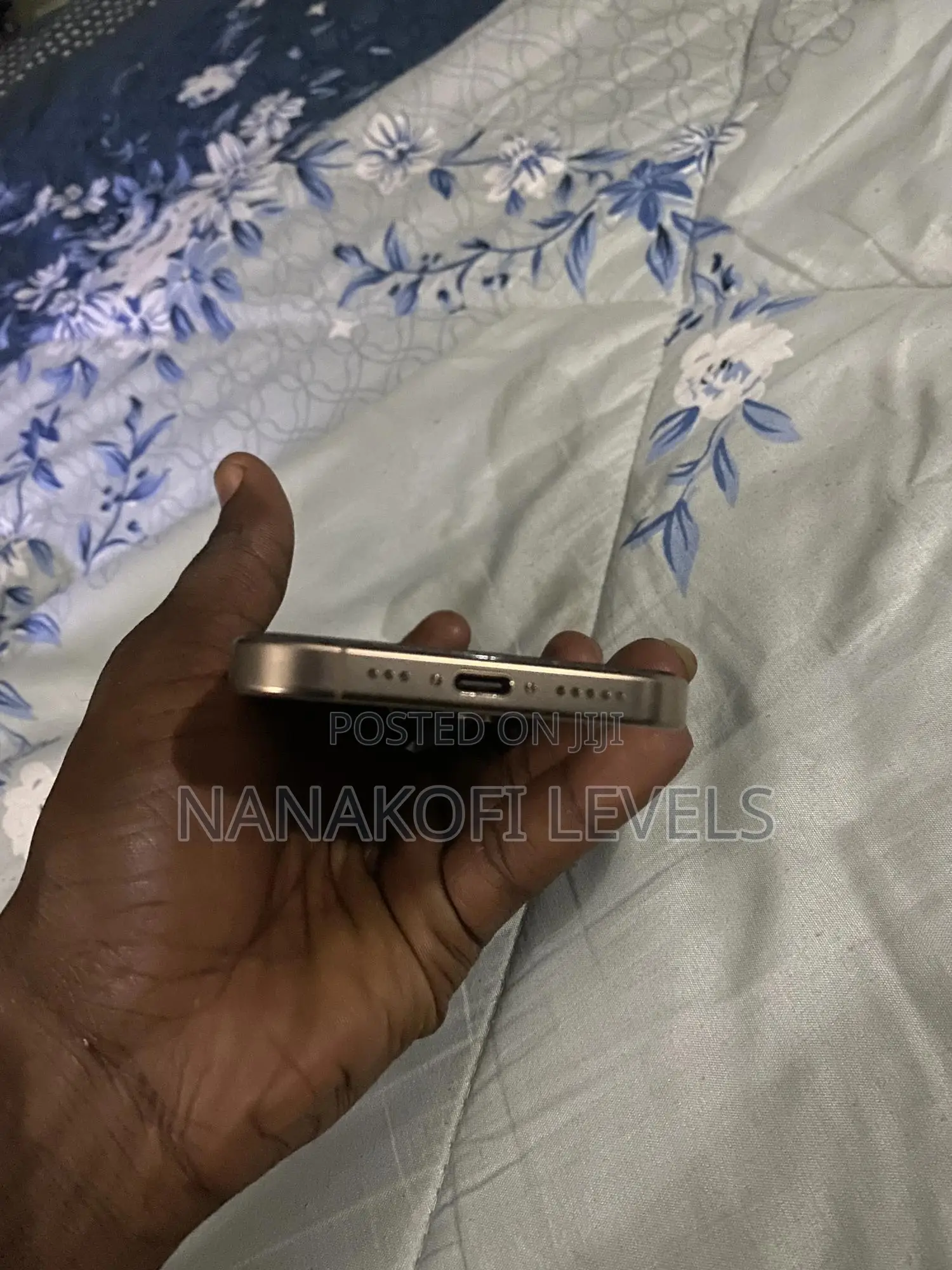 Apple iPhone 16 Pro 128 GB Gold