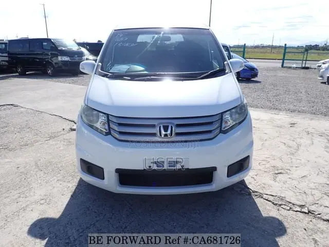Honda Freed 2013 Pearl