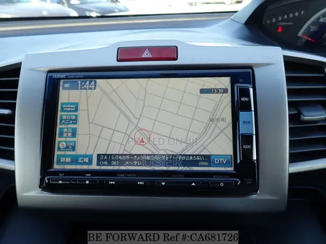Honda Freed 2013 Pearl