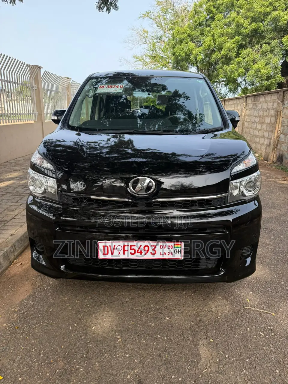 Toyota Voxy 2013 Black