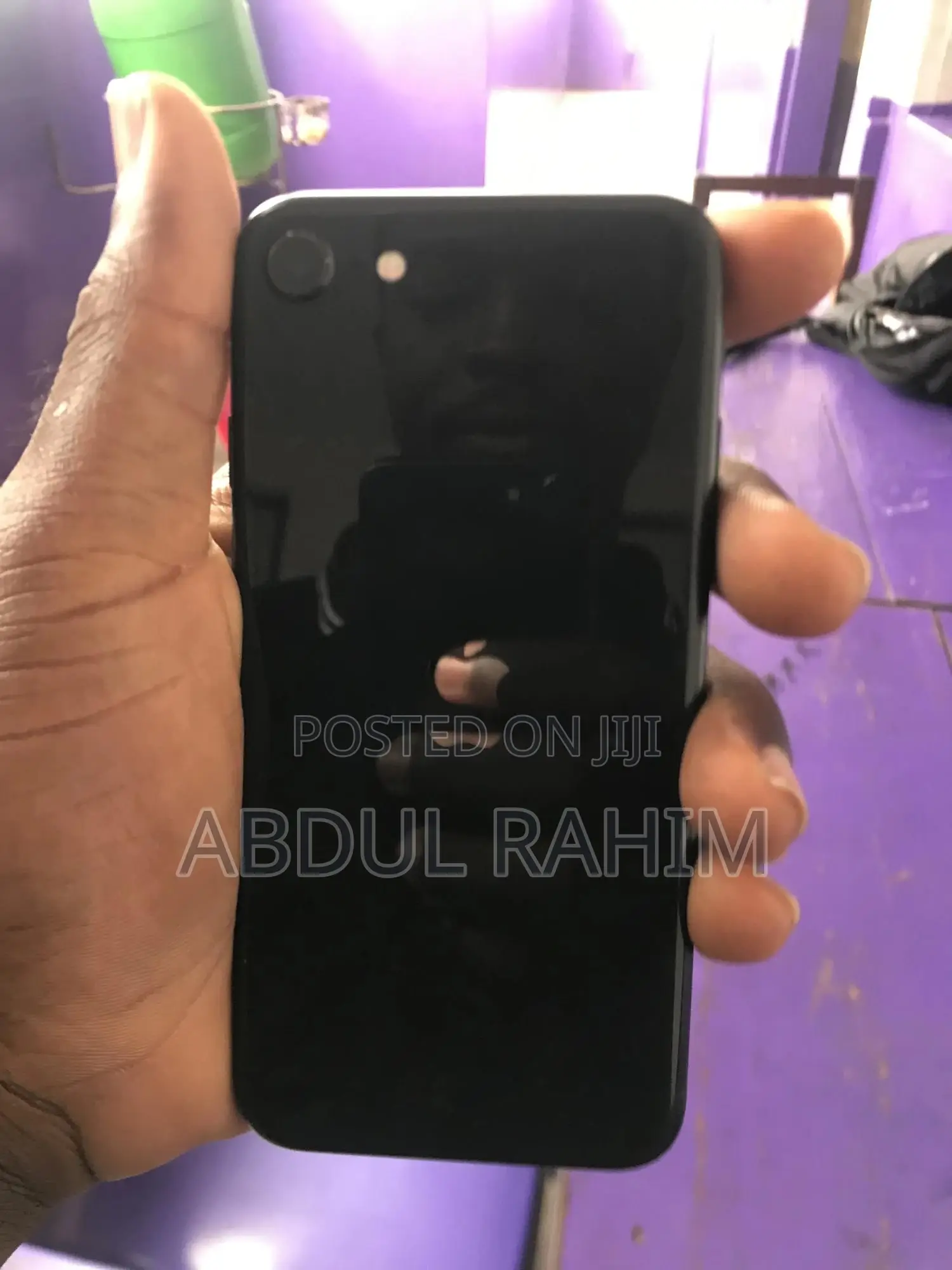 Apple iPhone SE (2020) 64 GB Black