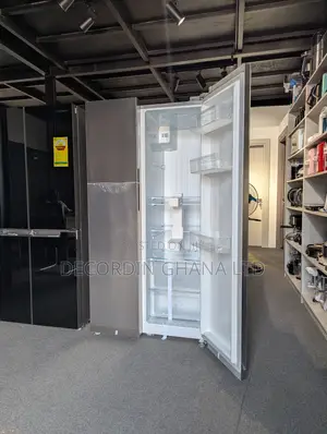 Side-by-Side Door Refrigerator