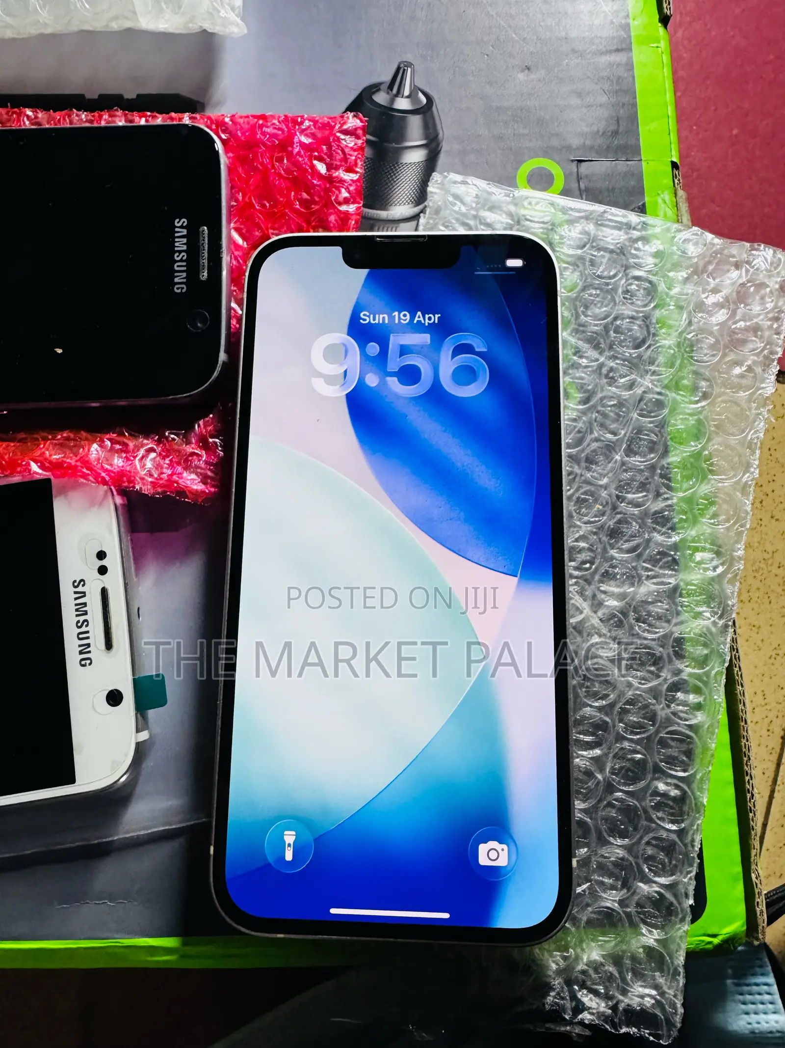 New Apple iPhone 13 128 GB White
