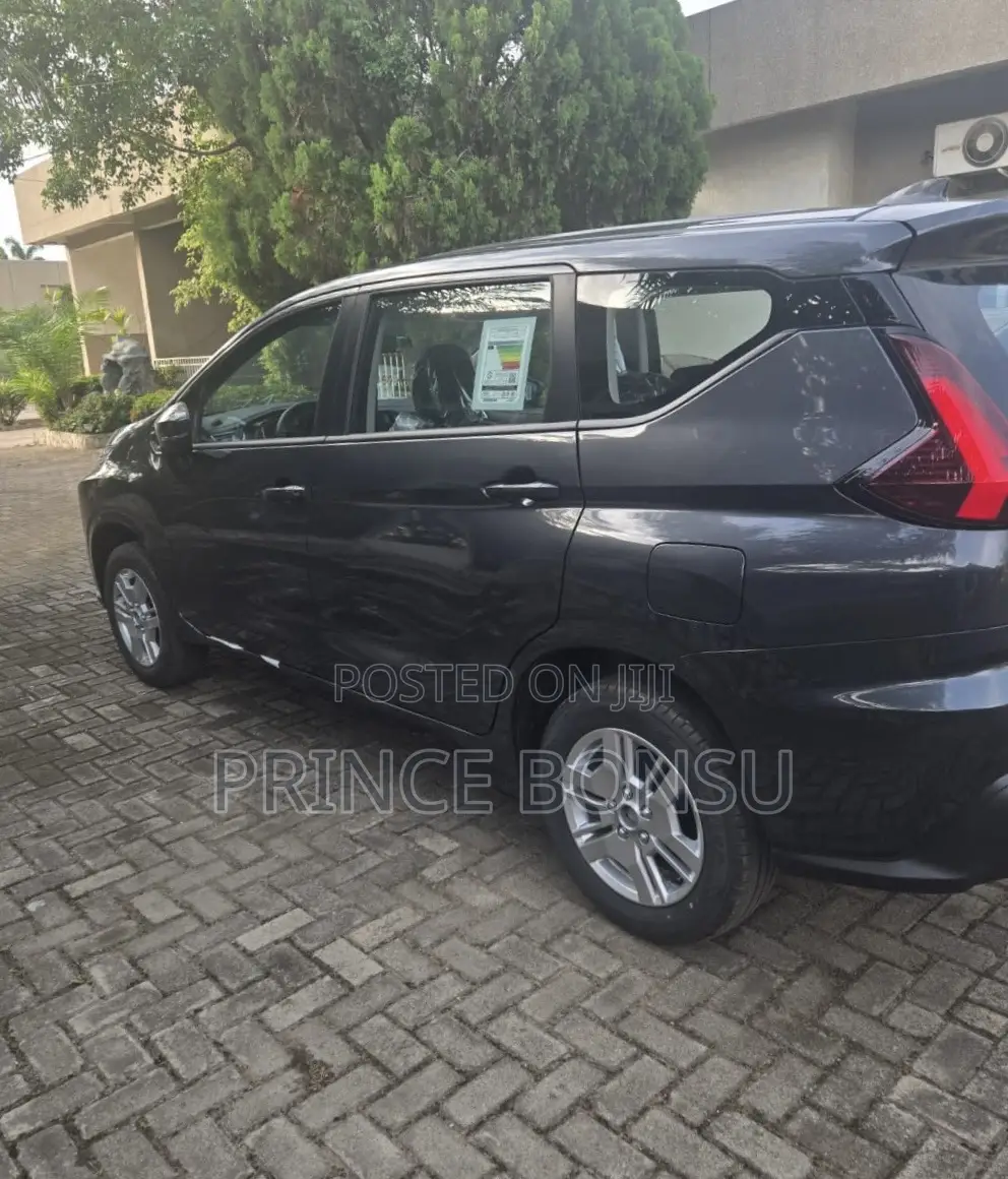 New Mitsubishi Xpander 2026 Gray