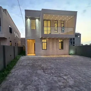 4bdrm House in Hills, East Legon for sale
