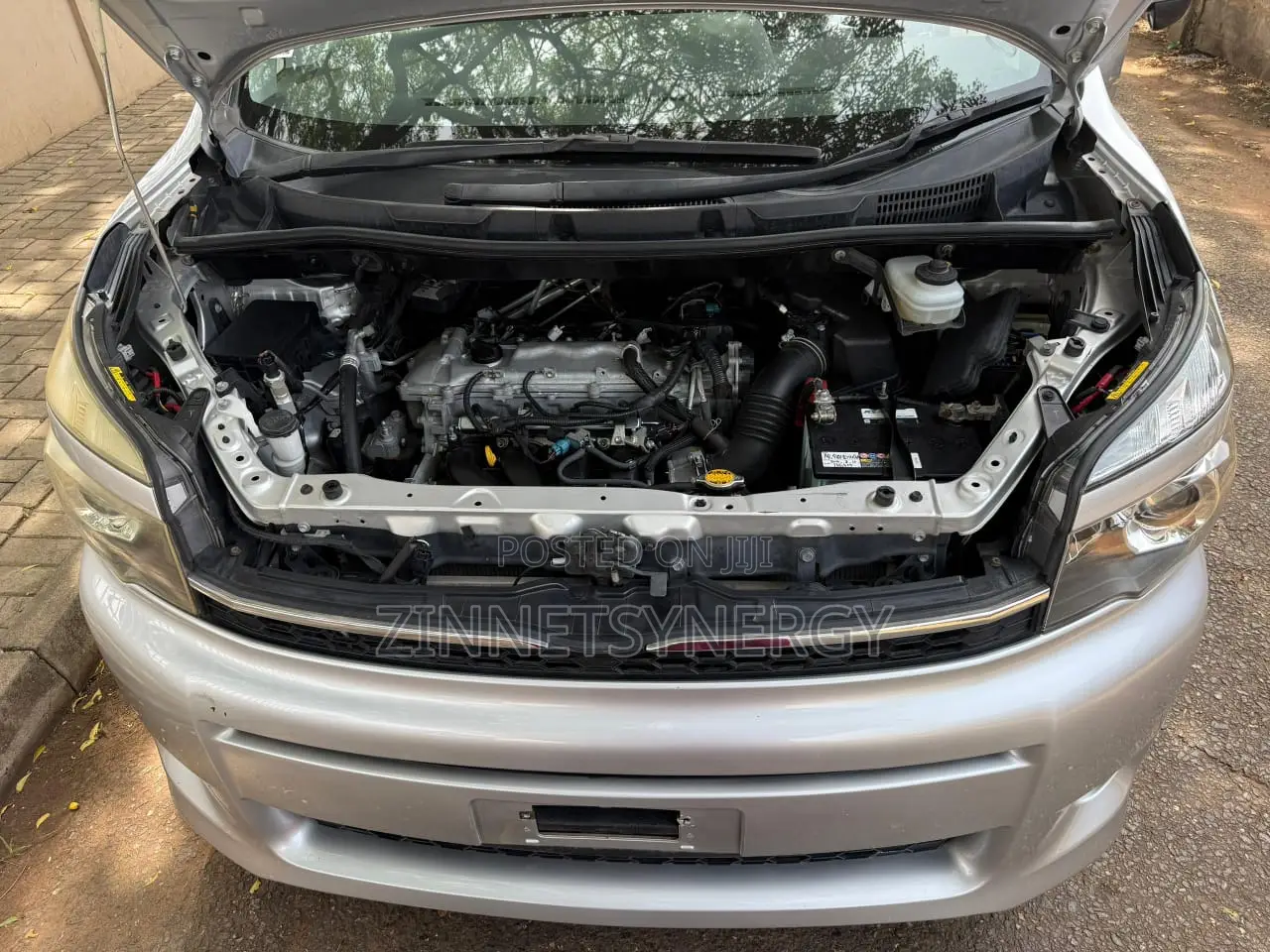 Toyota Voxy 2013 Gray