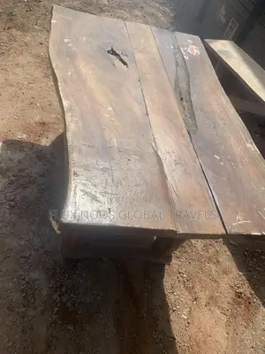 Used Bulk Quality Treated Red Wood