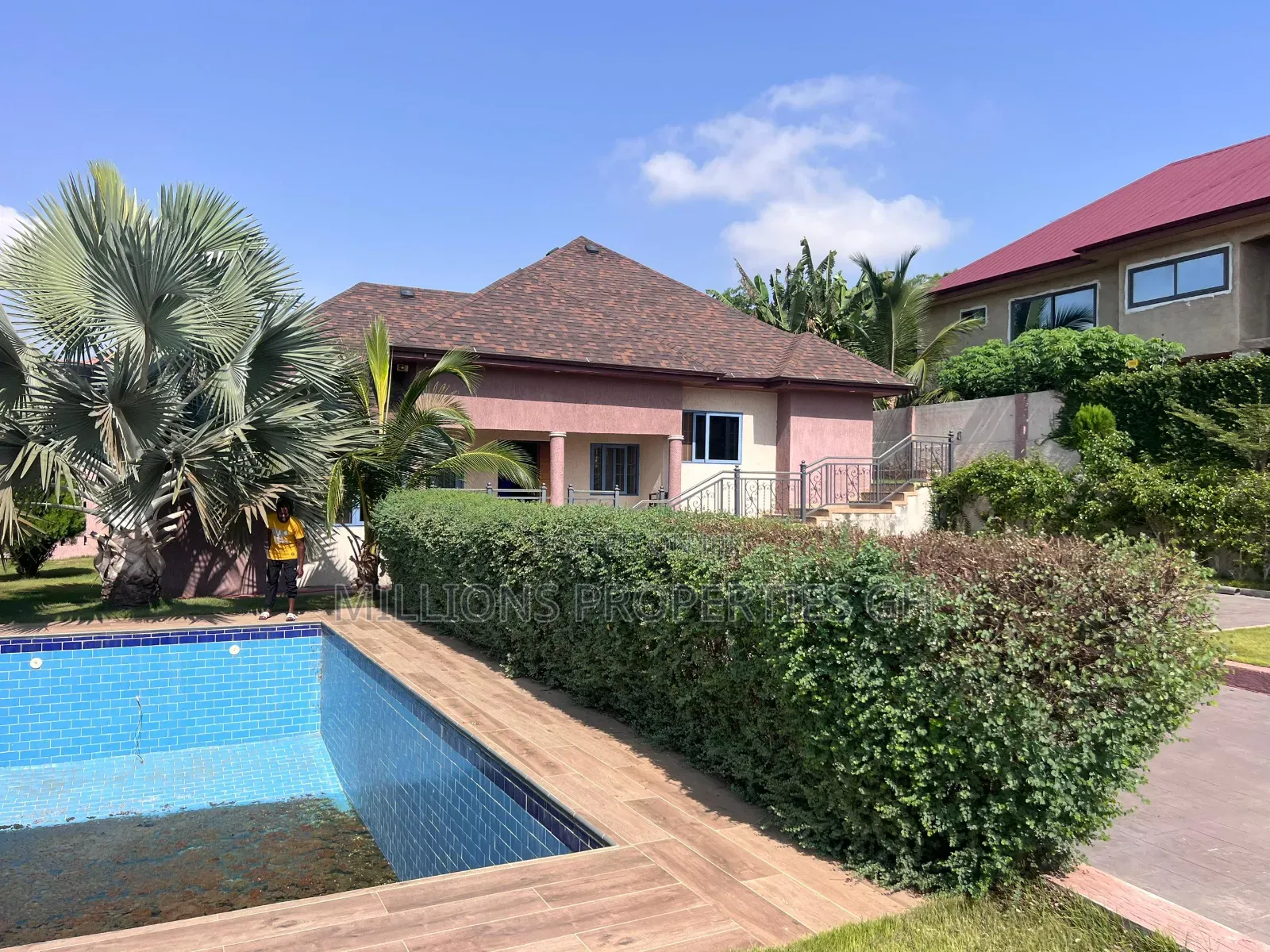 3bdrm House in Millions Properties, Accra Metropolitan for sale