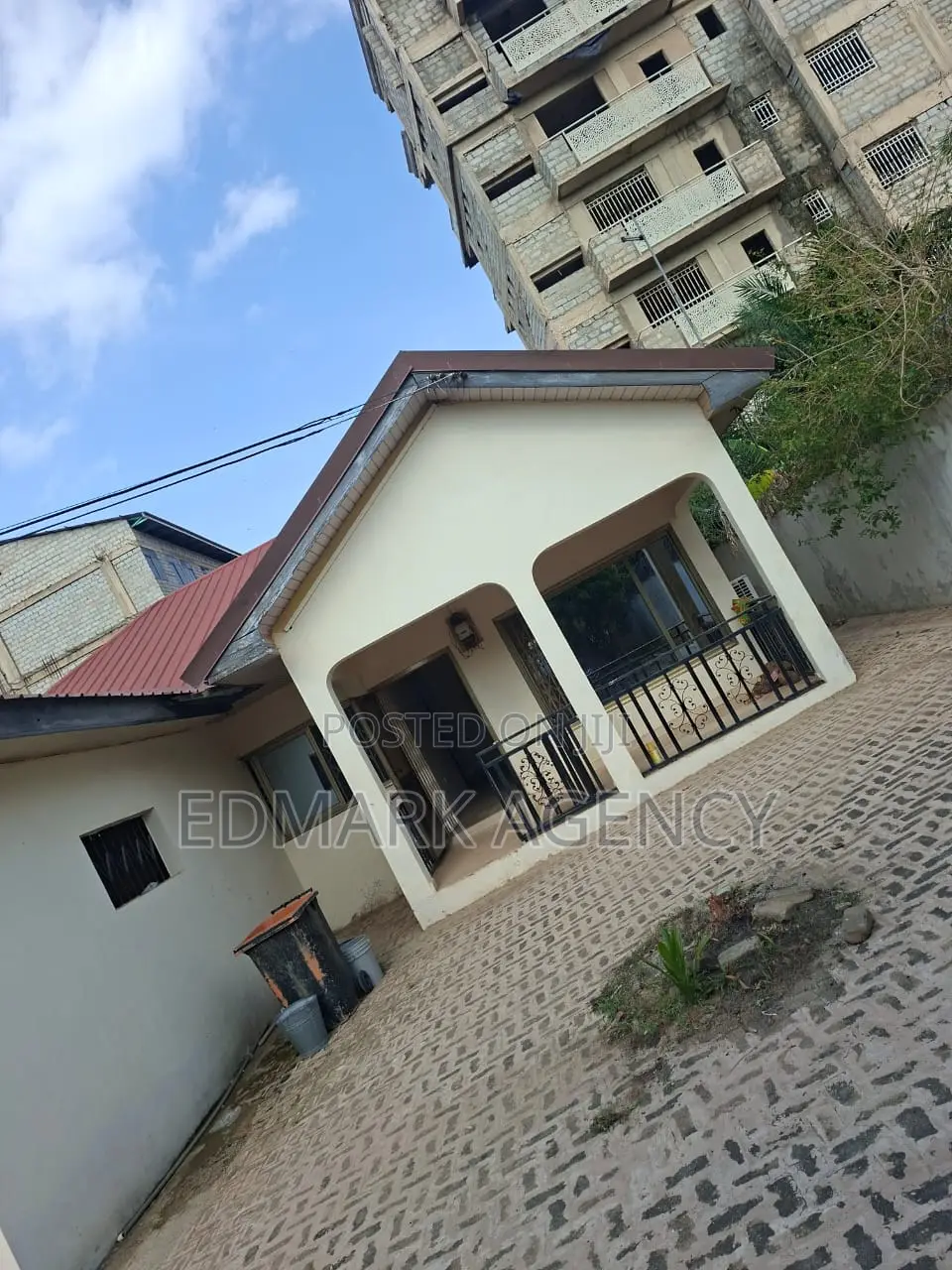 1bdrm Apartment in Acp Kwabenya for rent