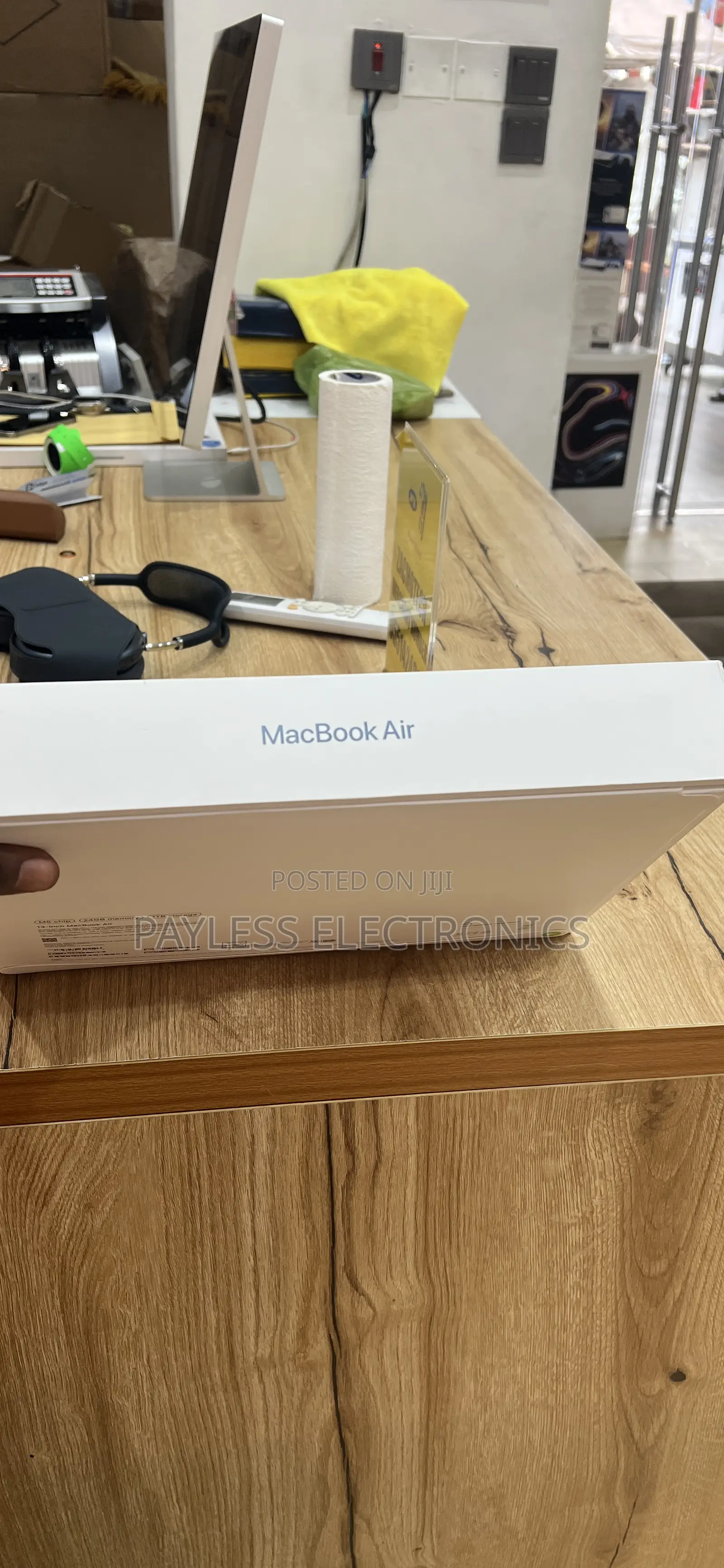 New Laptop Apple MacBook Air 2026 M5 13-inch 24GB Apple M5 SSD 1T