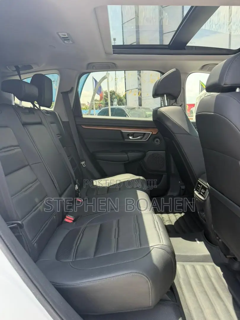 Honda CR-V Touring AWD 2019 White