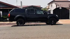 Nissan Navara 2.5 dCi Automatic 2012 Black