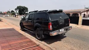 Nissan Navara 2.5 dCi Automatic 2012 Black