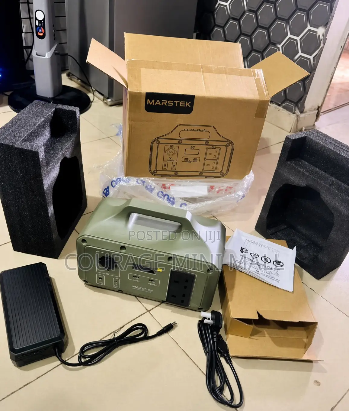 500w Power Station With Solar Panel