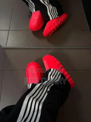 Nike Mind 001
