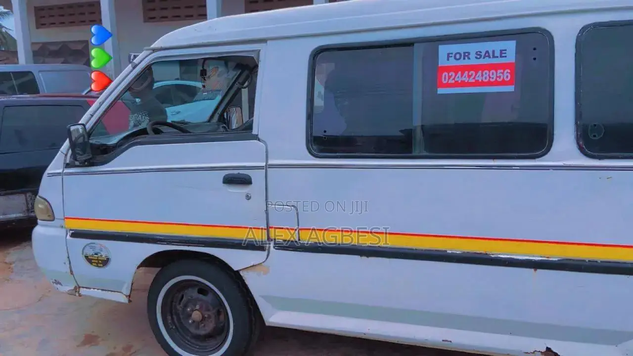 Hyundai H-100 2004 White