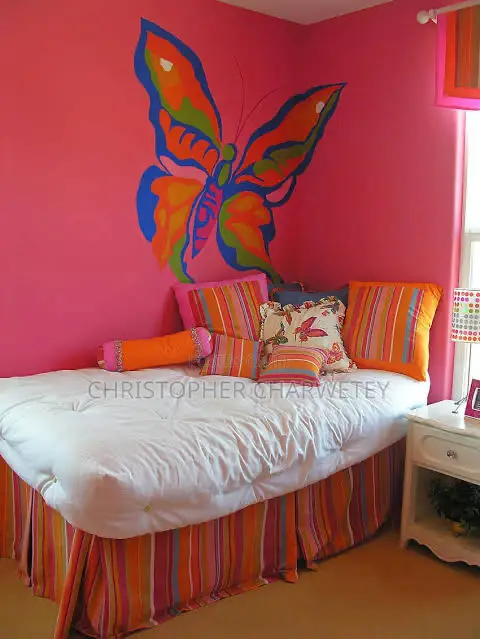 Arts//Drawings//Designs or Decorations