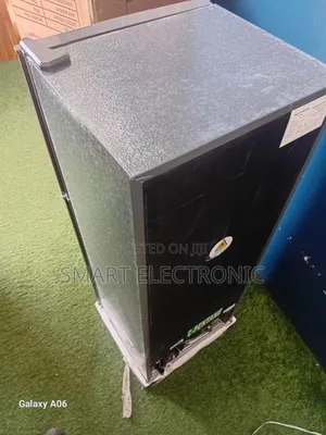 Westpool 80l Fridge – Efficient, Reliable, and Space-Saving