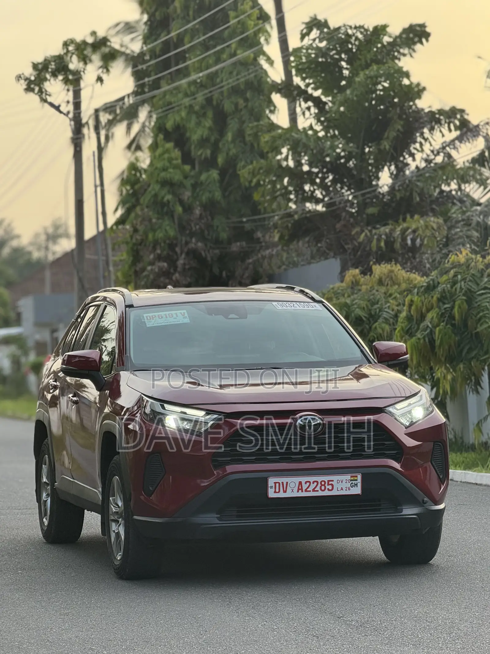 Toyota RAV4 XLE AWD 2024 Red