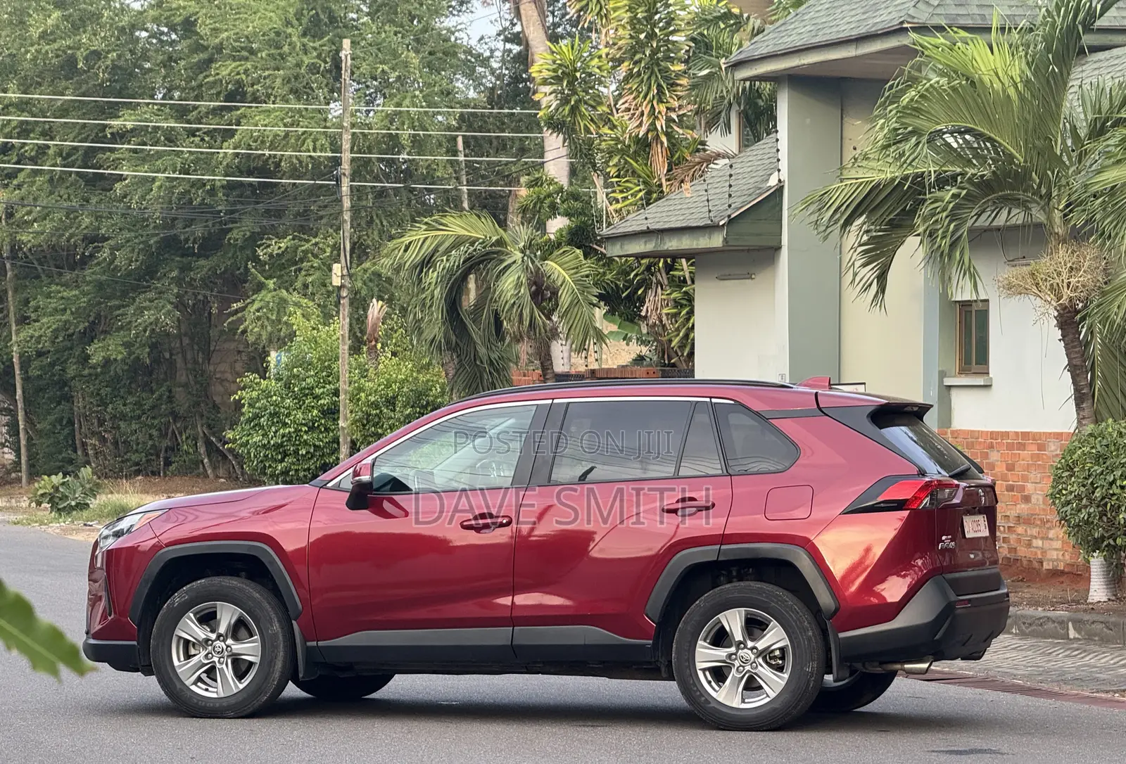 Toyota RAV4 XLE AWD 2024 Red